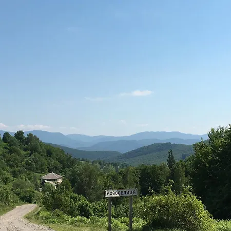 Ecolodge Novoselitsa (Zakarpattia)